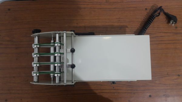 APILADOR VERTICAL DE PROSPECTOS PARA PLEGADORA HUALIAN - Imagen 2