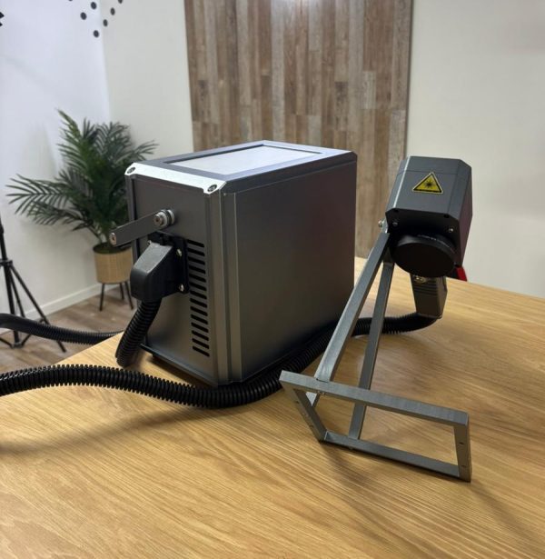 LASER MANUAL PL-600F